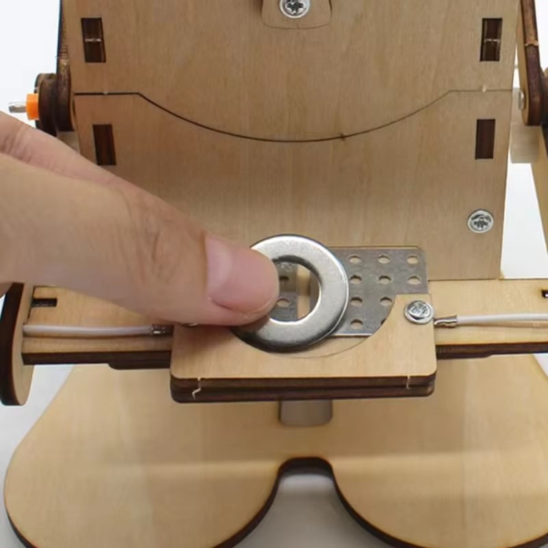 Robot Modello Mangia-Monete Fa - Science Robot recensione e prezzo